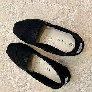 TOMS Women's Classic Black Loafers